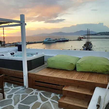 Mykonos Town Pad Villa *